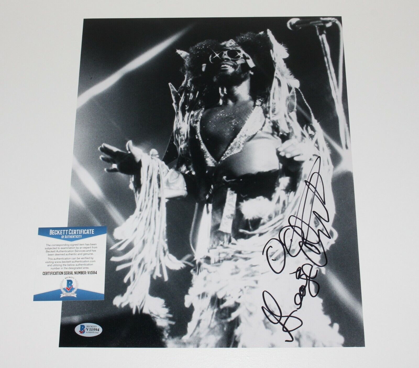 SINGER GEORGE CLINTON SIGNED PARLIAMENT FUNKADELIC 11x14 Photo Poster painting 1 BECKETT COA BAS