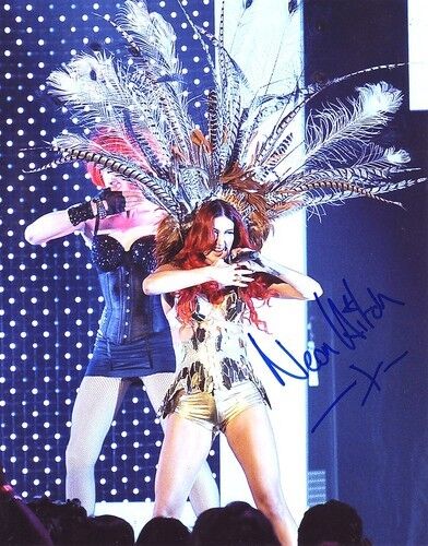 NEON HITCH Signed Photo Poster paintinggraph - Pop Singer / Vocalist - preprint