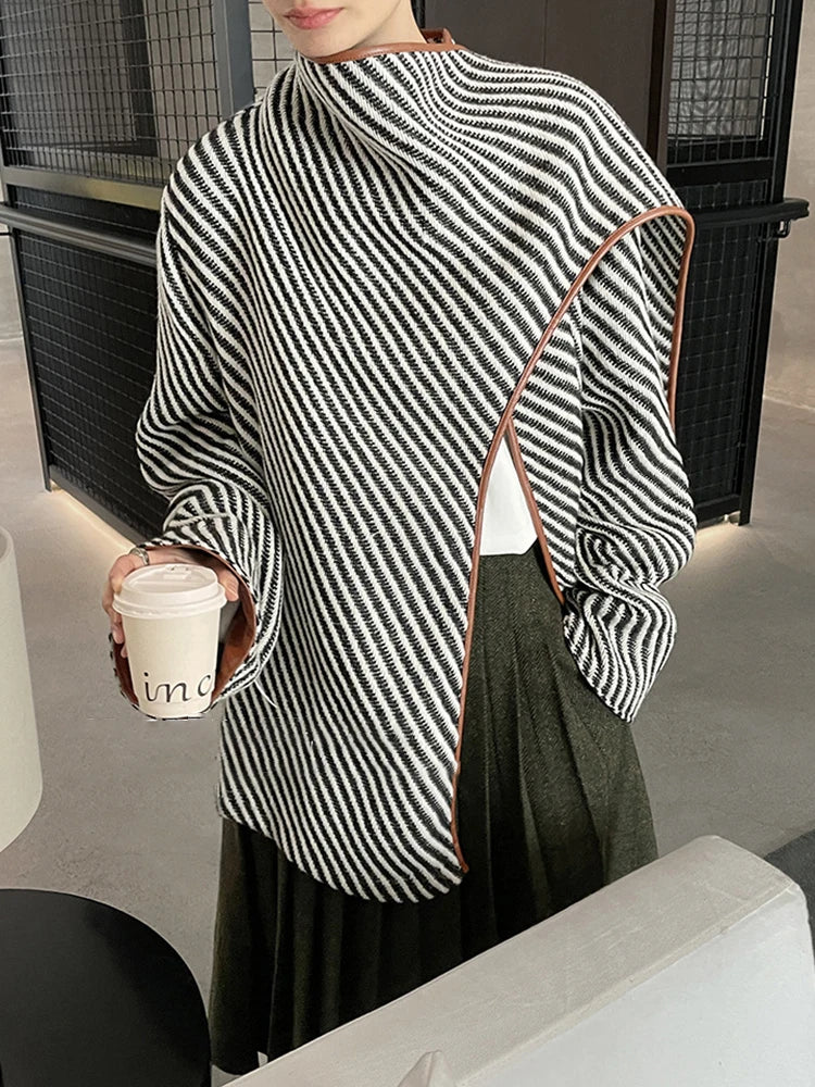 Striped Color Contrast Leather Split Design Of The Top