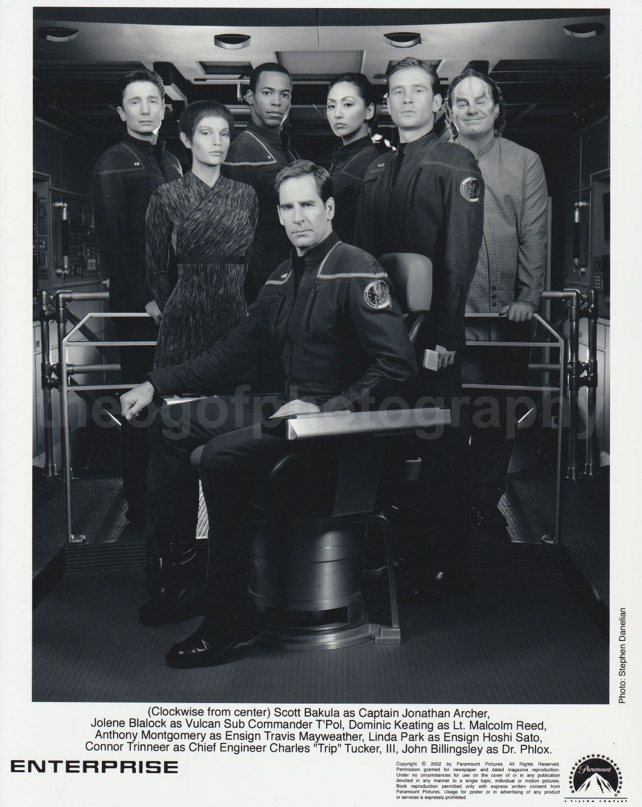 Cast ENTERPRISE 8x10 Found Photo Poster painting SCOTT BAKULA bwDR. PHLOX 71114