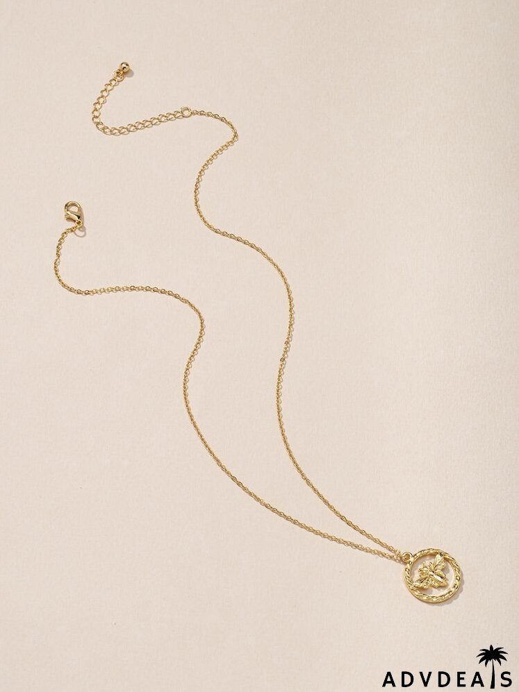 Bee Design Round Charm Necklace