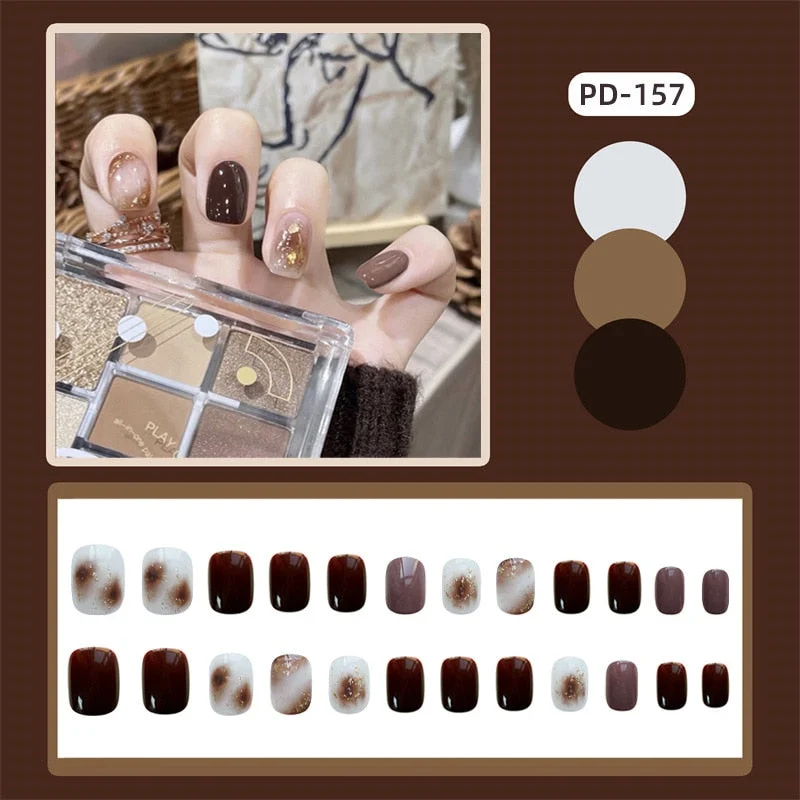 24Pcs Fashion Short Round Head Fake press on Nail Cute MilkTea Color Shiny Gold Foil Blooming Gradient artificial nail with glue-Nail Inspo