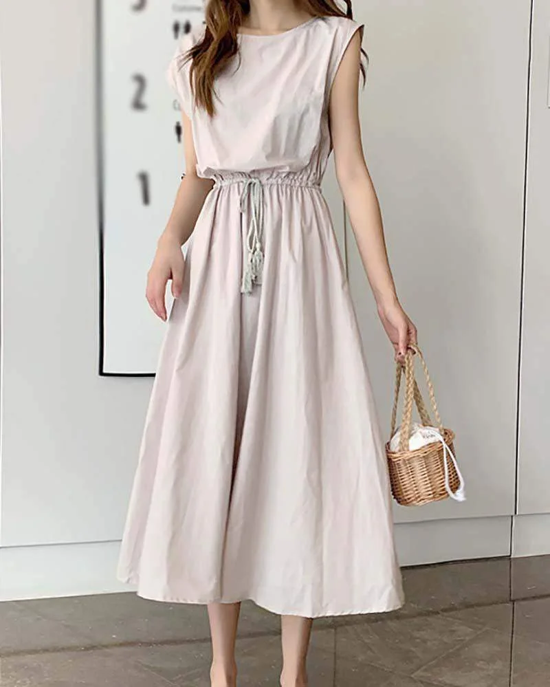 Solid color sleeveless casual dress