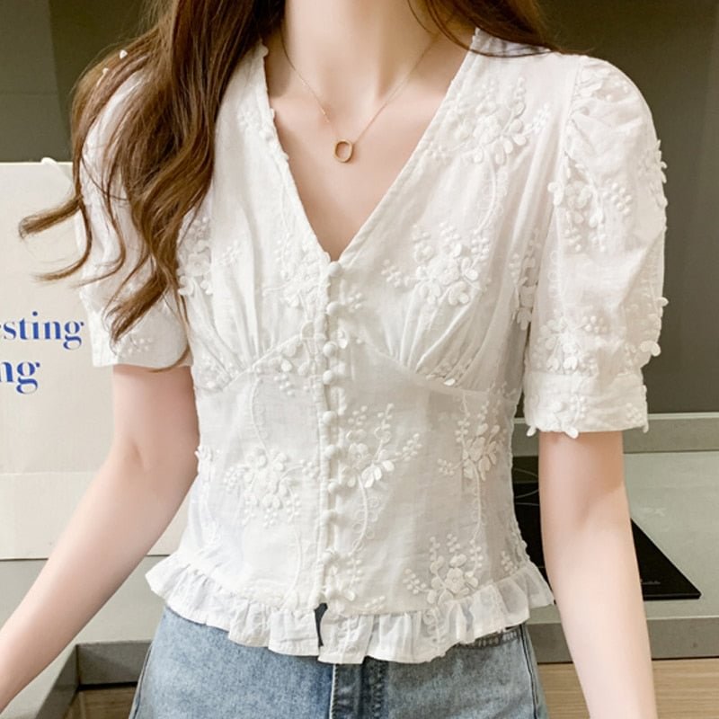 2021 Fashion New Lady Casual Sweet Shirt Summer V-neck Puff Short Sleeve Lace Top Vintage Floral Slim Blouses Women Blusas 9778