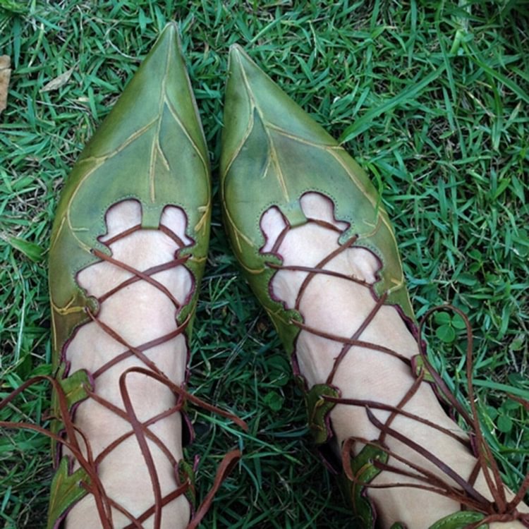 PAUPOOTM Handmade Unique Pointed personality leaf section Sandals