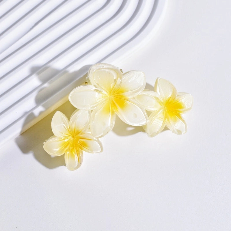 Cute Women’s Flower Plastic Hair Claws