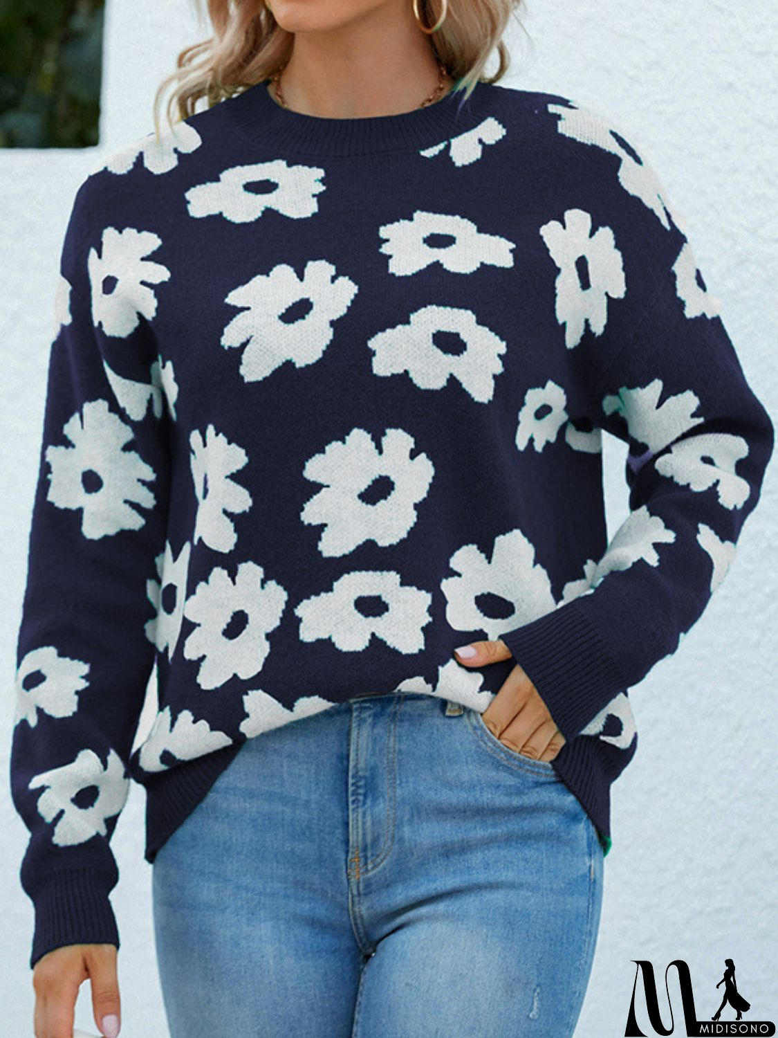 MidiSono - Versatile and Comfortable Sweater