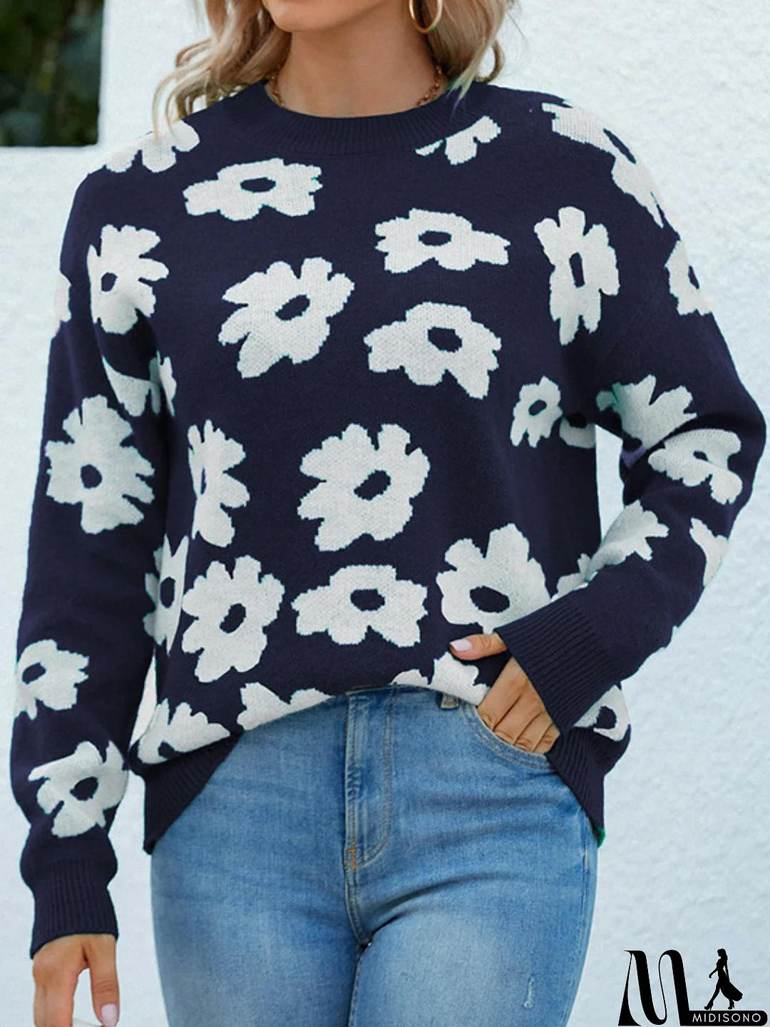 MidiSono - Versatile and Comfortable Sweater