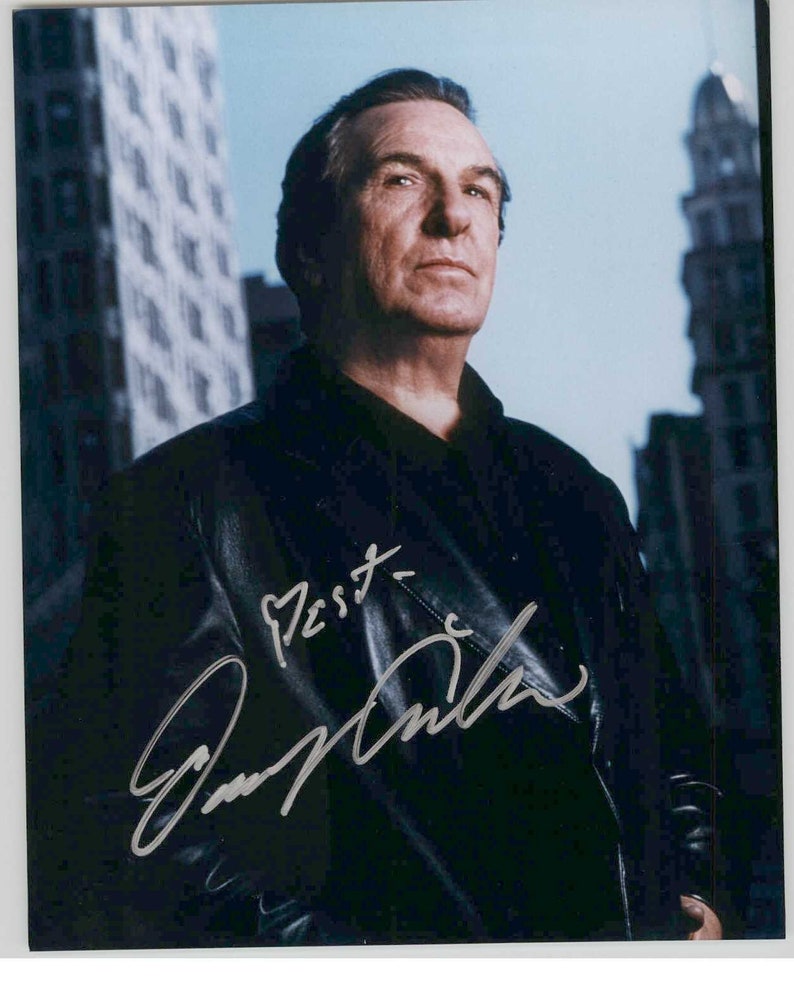 Danny Aiello Signed Autographed Glossy 8x10 Photo Poster painting - COA Matching Holograms