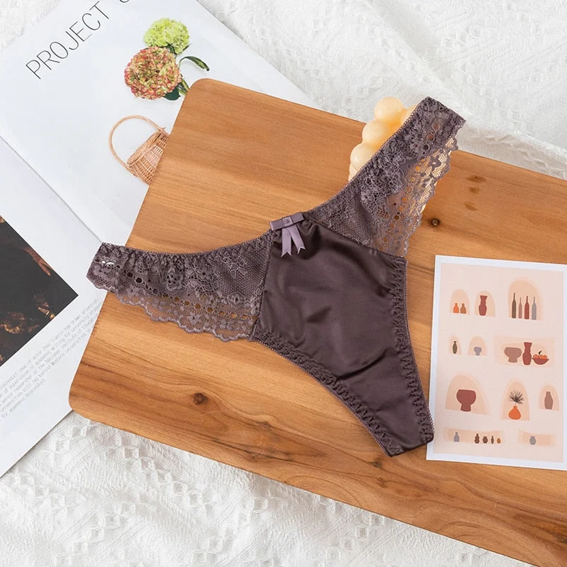 European Style Sexy Thongs Fashion Hollowed Out Comfort Panties Low Waist Seamless G-String T Pants Sexy Lace Panties Lingerie