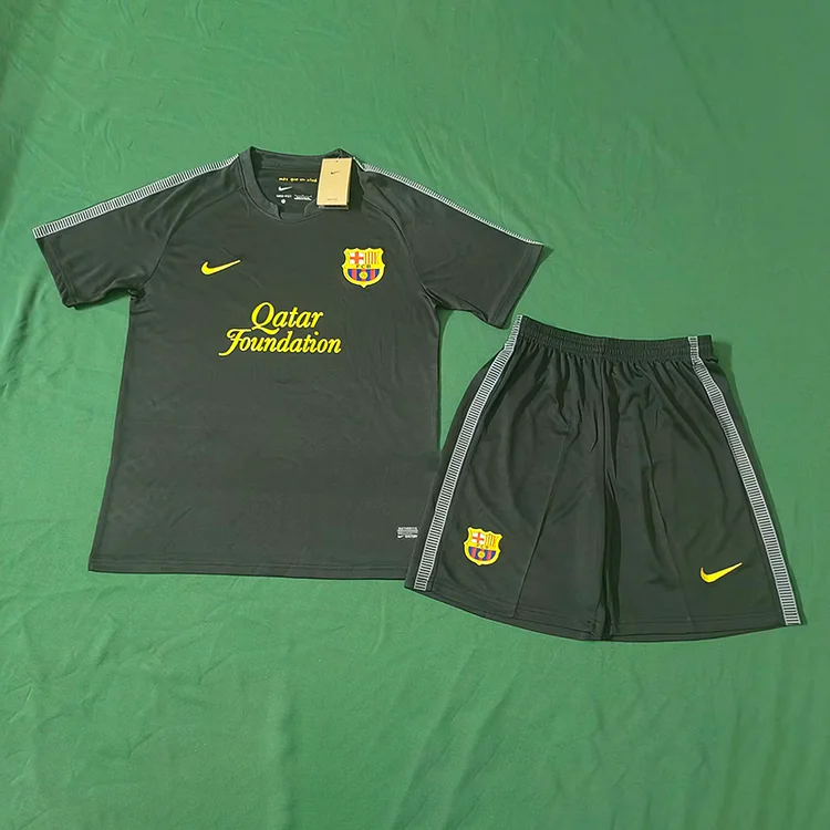 2011/12 Barcelona Away Retro Adult Set