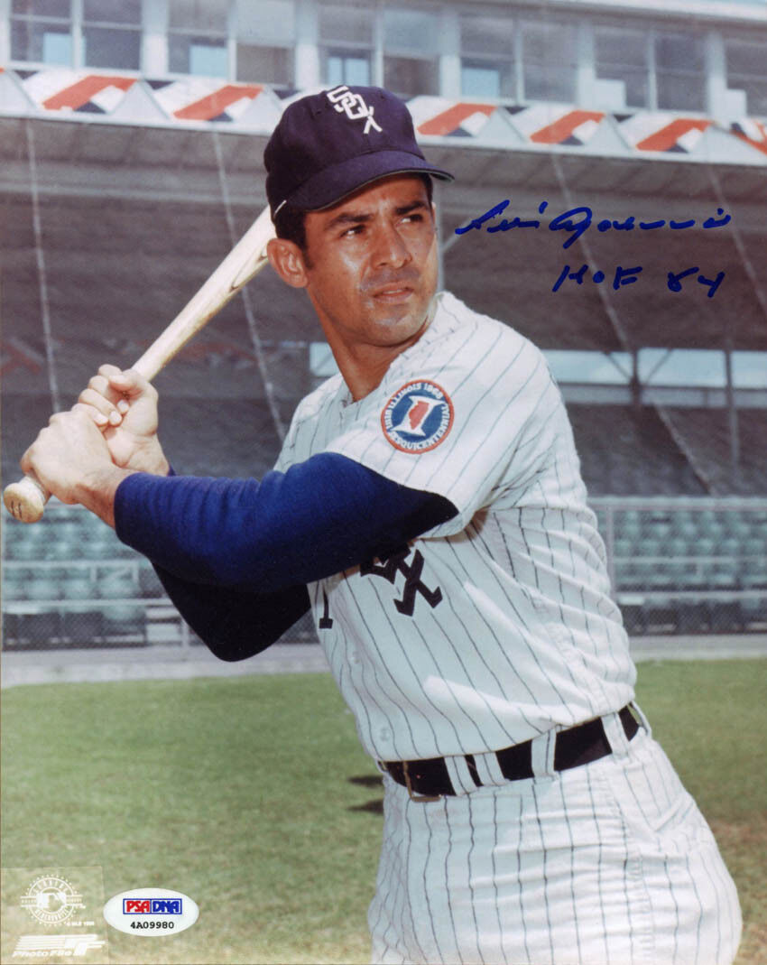 Luis Aparicio SIGNED 8x10 Photo Poster painting + HOF 84 White Sox ITP PSA/DNA AUTOGRAPHED