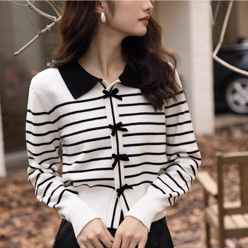 Striped Polo Neck Knit Sweater for Women, Contrasting Color Lapel Bow, Short Fitting Sweater, New Design, Autumn and Winter