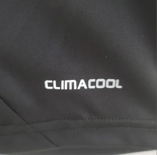 Retro 2011/2012 Real Madrid Goalkeeper Black Football Shirt Thai Quality