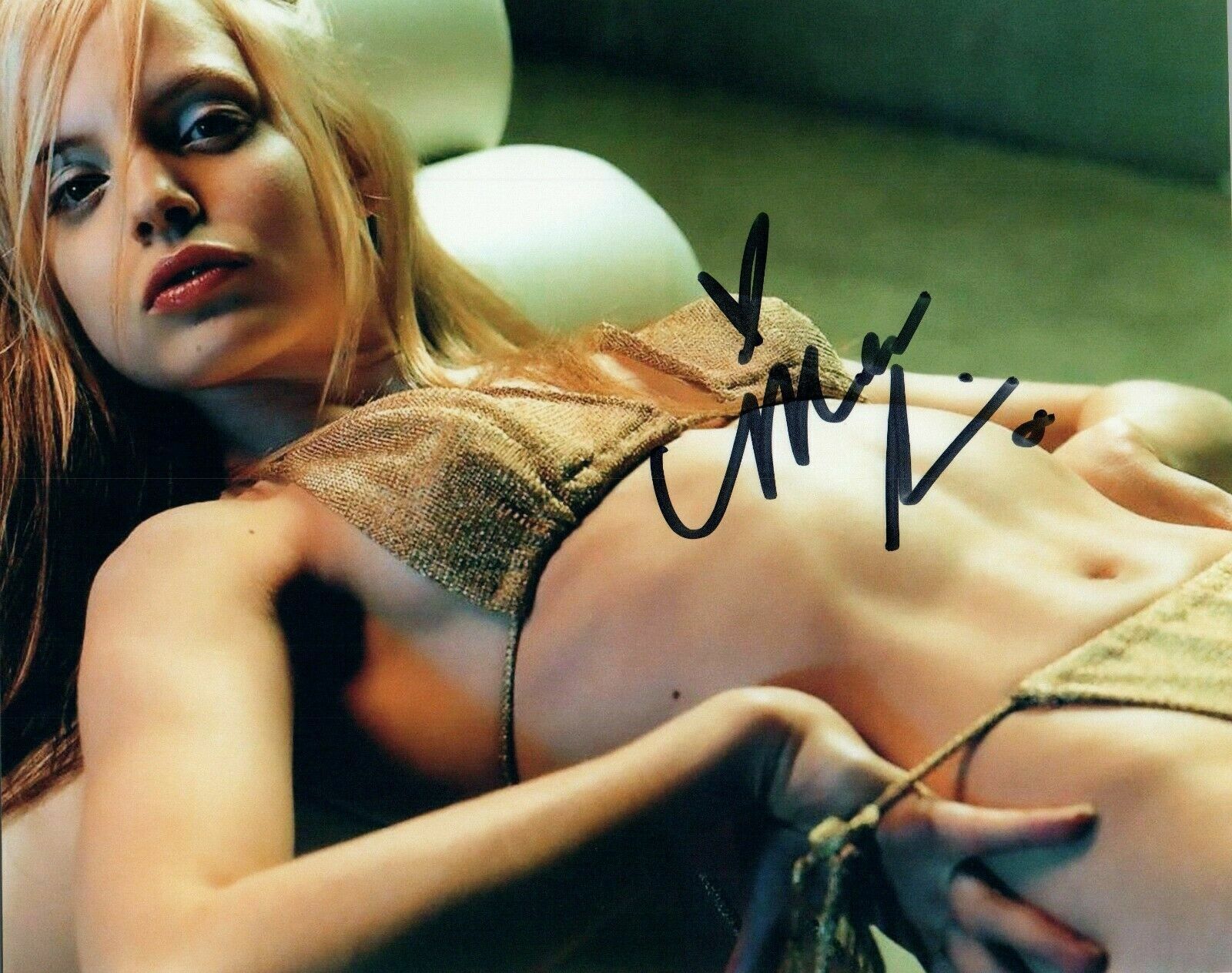 Mena Suvari authentic * signed autographed 8x10 Photo Poster paintinggraph holo COA