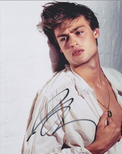 Douglas Booth Signed Autographed 8x10 Photo Poster painting Pride & Prejudice & Zombies COA VD