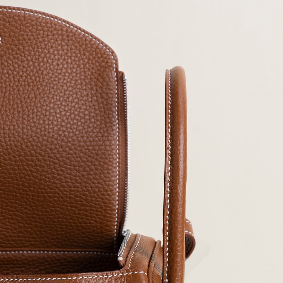 Lindy 26cm Clemence leather CK37 Gold PHW