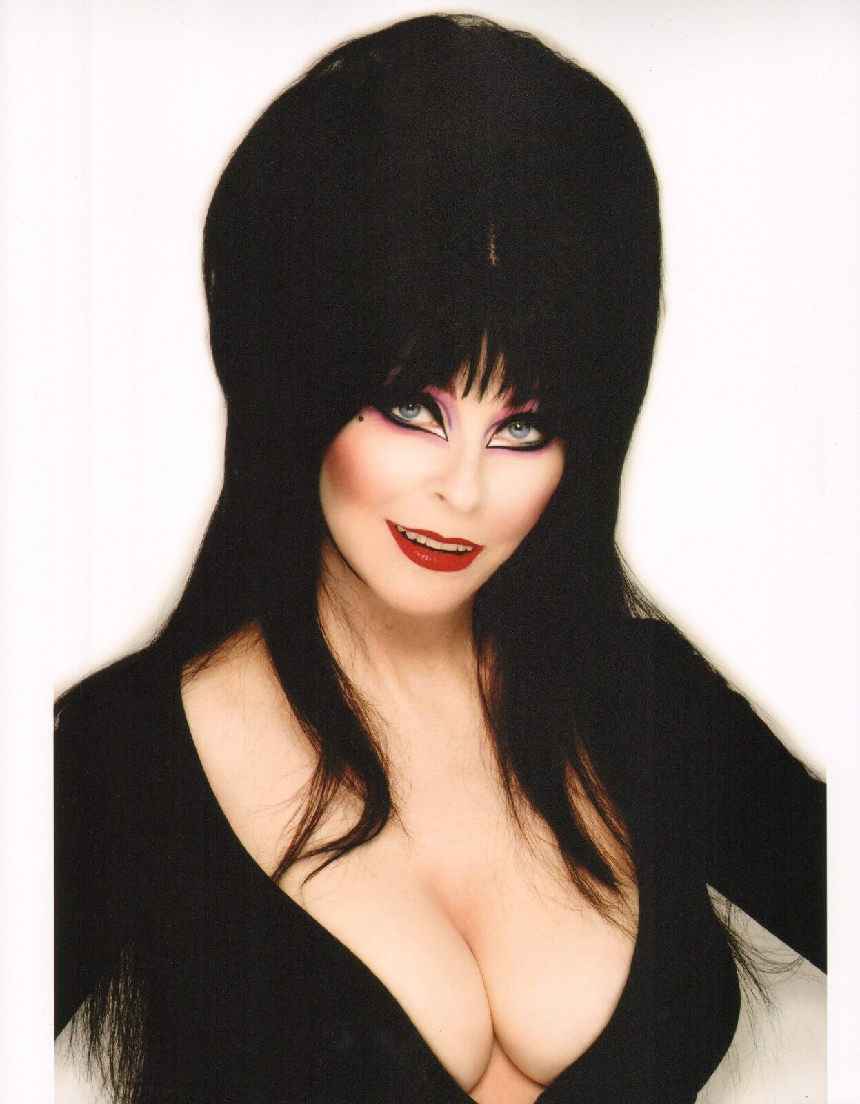 Elvira Mistress of the Dark 11x14 Photo Poster painting Cassandra Peterson Horror Movie Picture