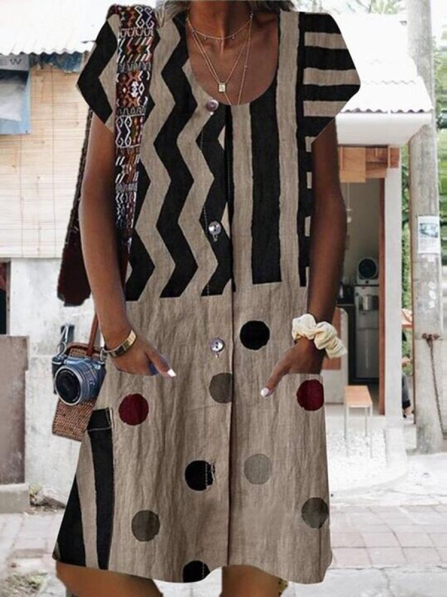 Plus Size Round Neck Short Sleeve Shift Dress
