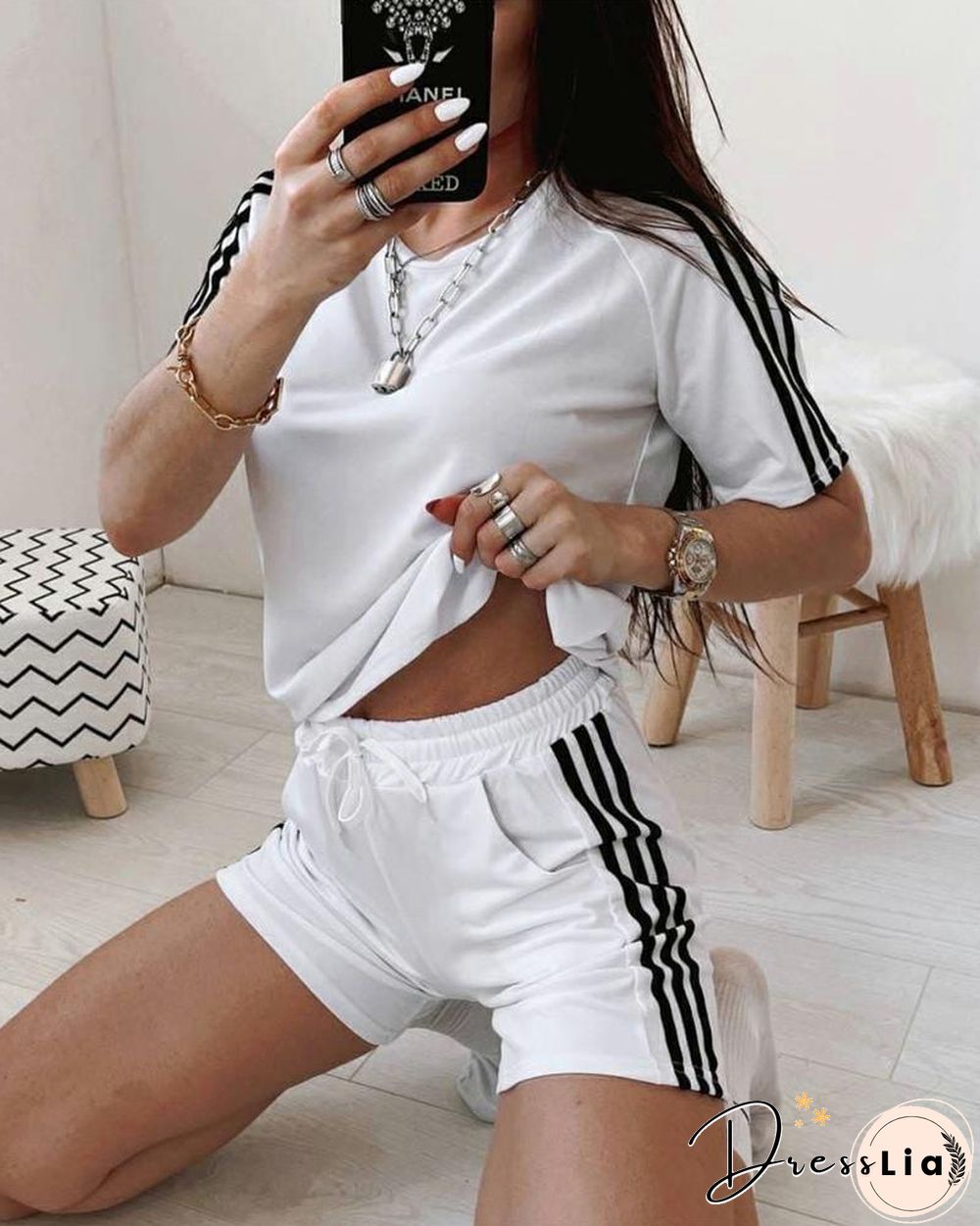 Striped Side Patchwork Short Sleeve Cropped T-shirts With Shorts Suit Sets P15599