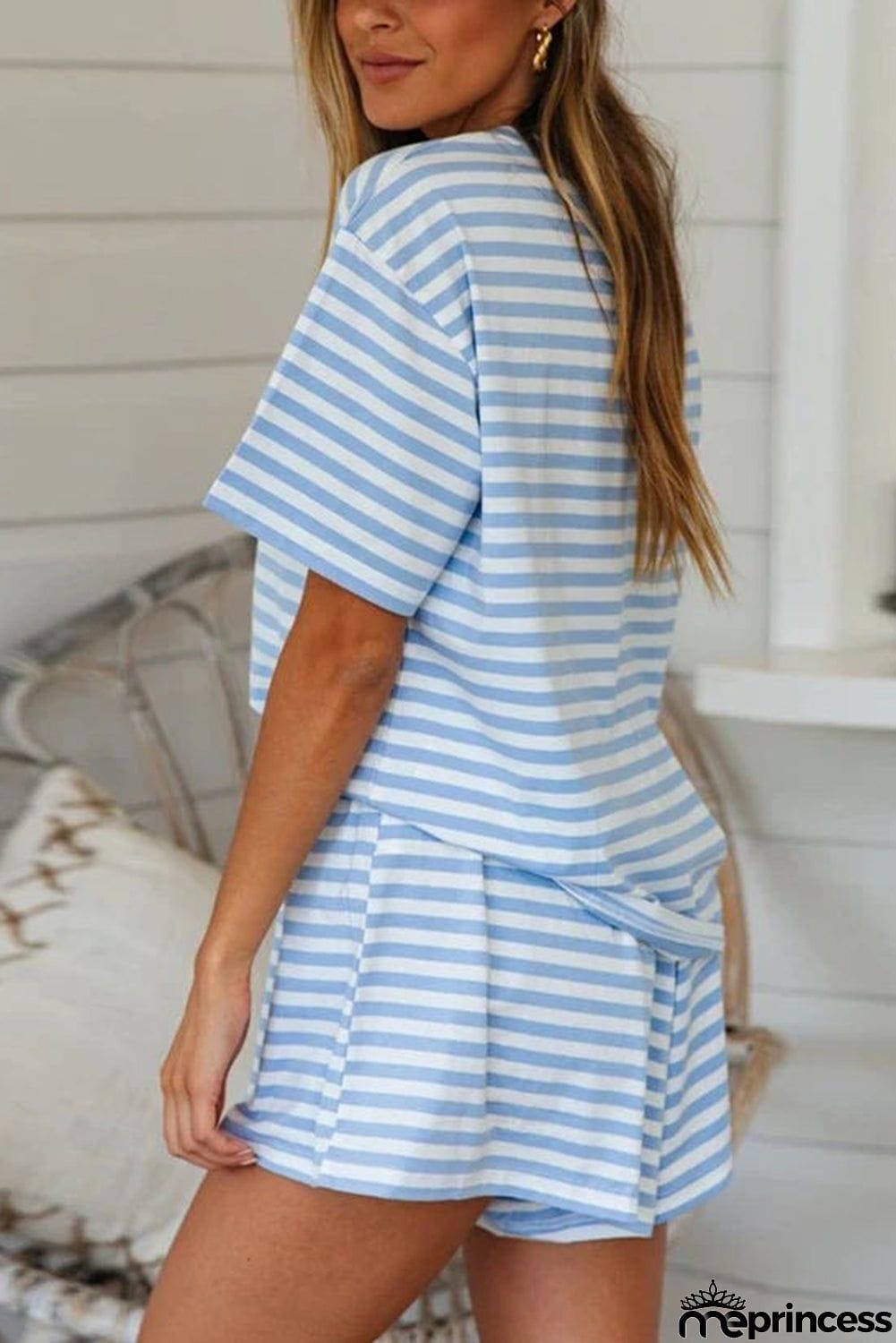 Stripe Print T-shirt and Elastic Waist Shorts Set