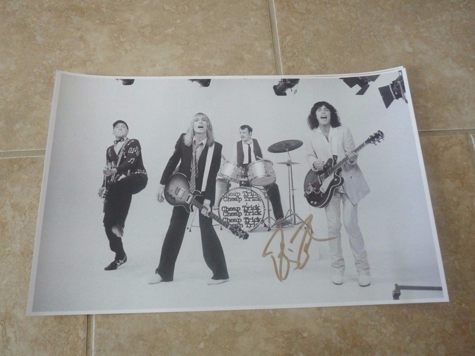 Robin Zander Cheap Trick Autographed Signed 11x17 Photo Poster painting PSA Guaranteed