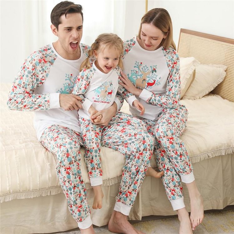 Colorful Christmas Deer Printing Christmas Family Matching Sleepwear Pajamas Sets