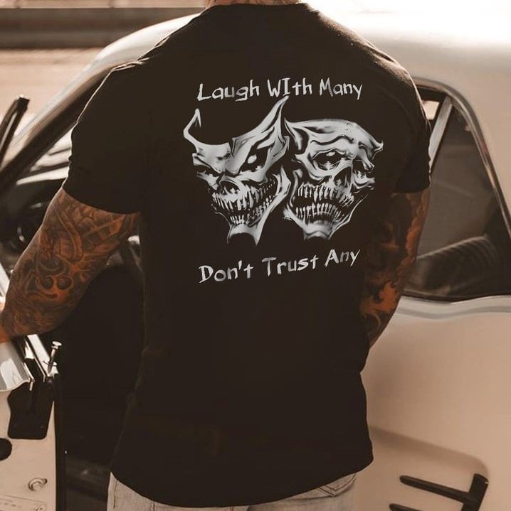 "Laugh With Many Devil Don't Trust Any " Fun Print Casual Men'S Fashion T-Shirt
