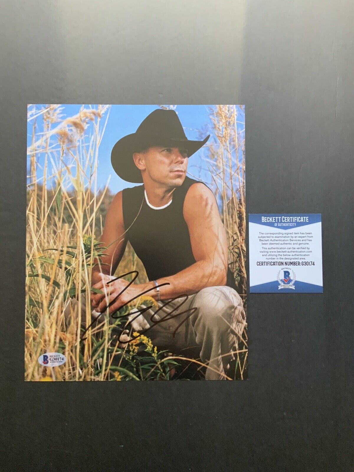 Kenny Chesney Rare! Signed autographed Country Legend 8x10 Photo Poster painting Beckett BAS Coa