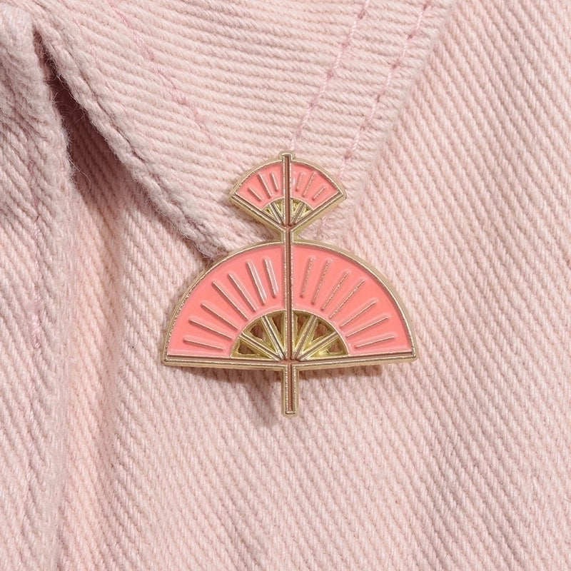 Cartoon Style Eye Wings Wine Glass Alloy Stoving Varnish Plating Unisex Brooches