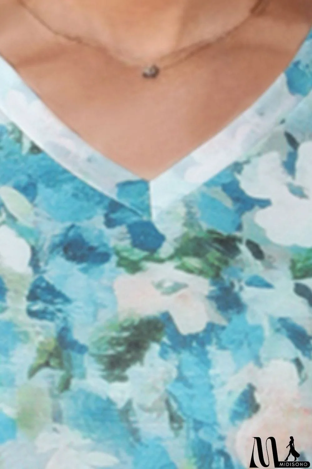MidiSono - Floral V-Neck Short Sleeve Tee