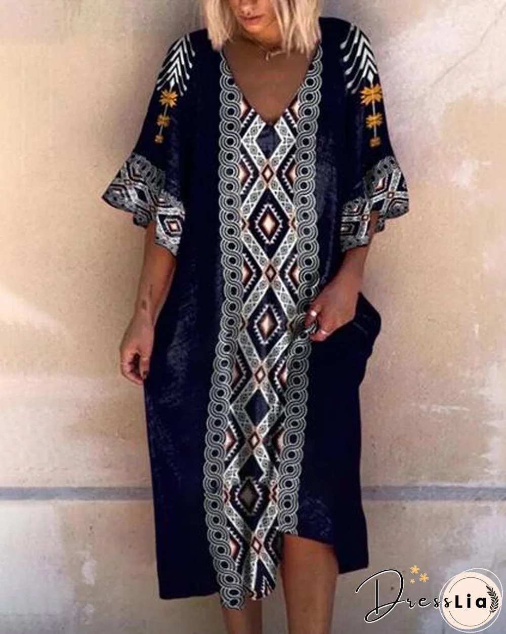 Bohemian Geometric Print Flared Sleeve Casual Maxi Dress P10278