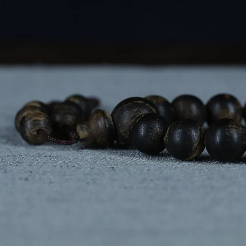 Brunei Soft Silk Agarwood 6mm 8mm 108 Beads Black Oil Agarwood Sinking Old Material Agarwood Mala Bracelet Necklace