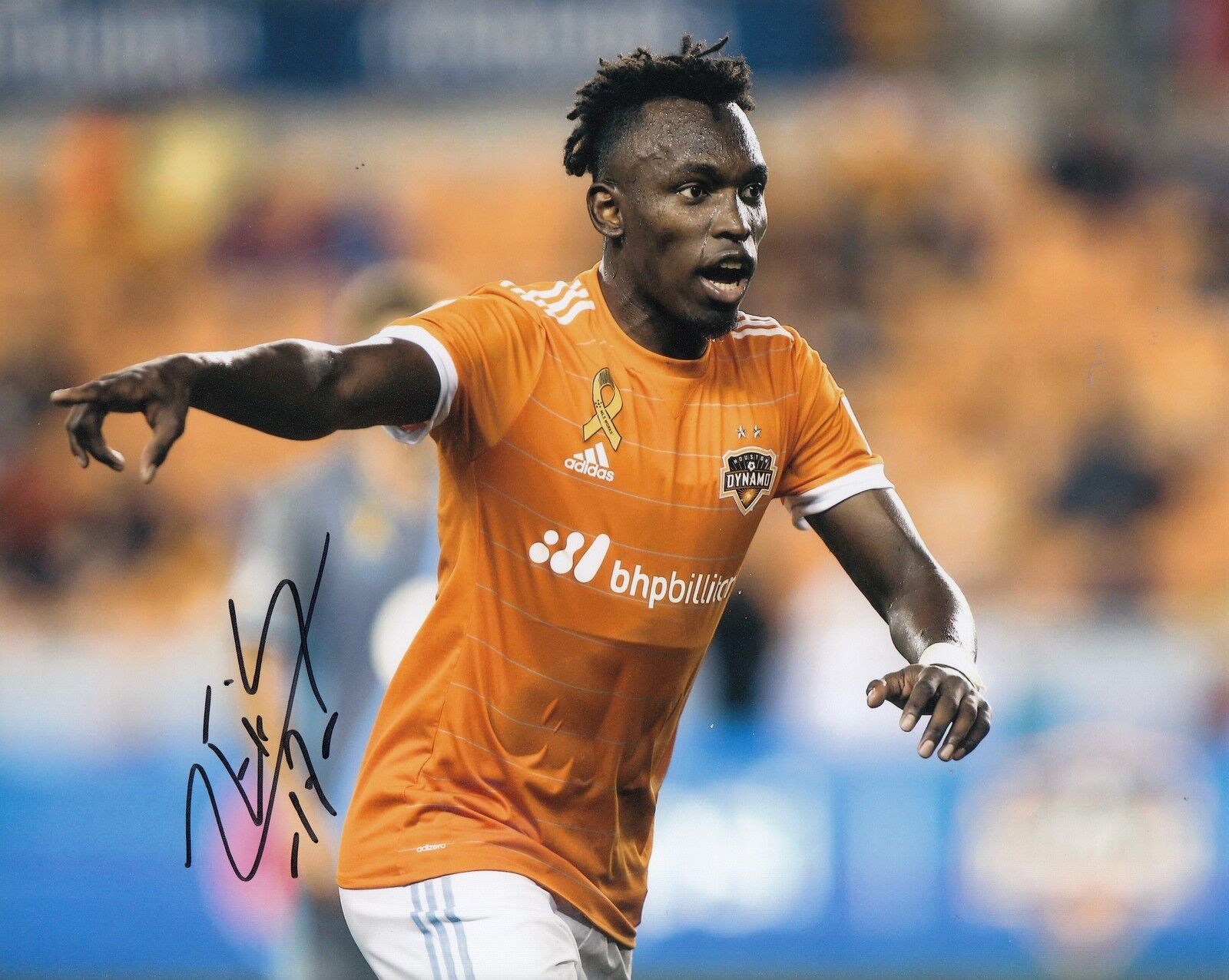 ALBERTH ELIS signed (HOUSTON DYNAMO) MLS SOCCER *HONDURAS* 8X10 Photo Poster painting W/COA #2