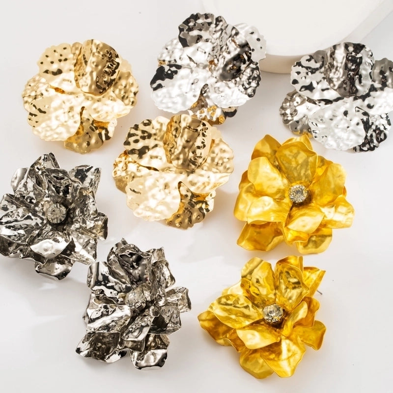 1 Pair Casual Vacation Flower Inlay Alloy Rhinestones Gold Plated Silver Plated Ear Studs