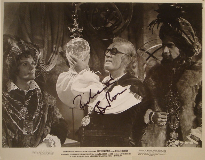 RICHARD BURTON SIGNED Autographed Photo Poster painting Doctor Faustus Elizabeth Taylor wcoa