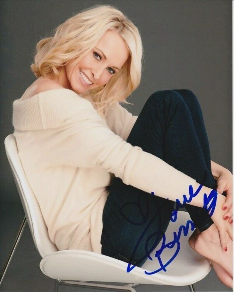 Josie bissett signed autographed Photo Poster painting