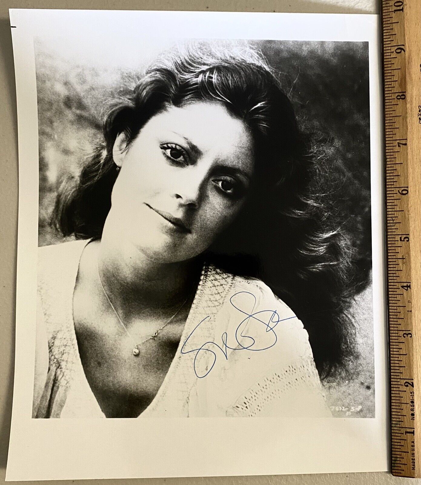 SUSAN SARANDON Signed Vintage B&W 8x10 Ball Point Autograph Photo Poster paintinggraph