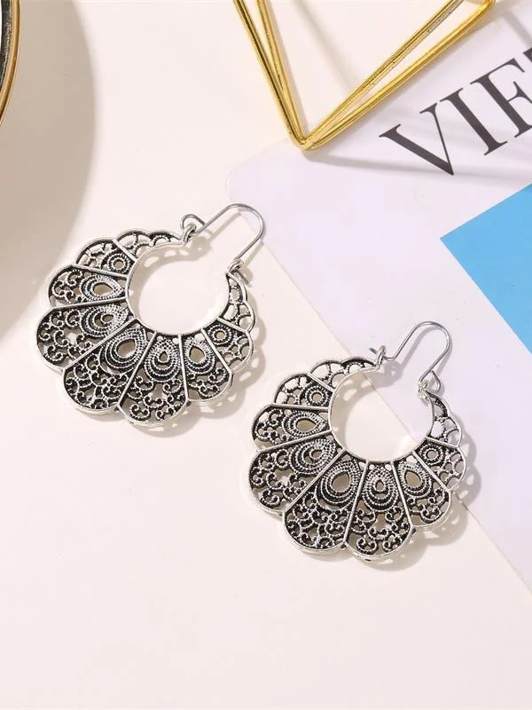 Vintage Geometric Openwork Flower Earrings