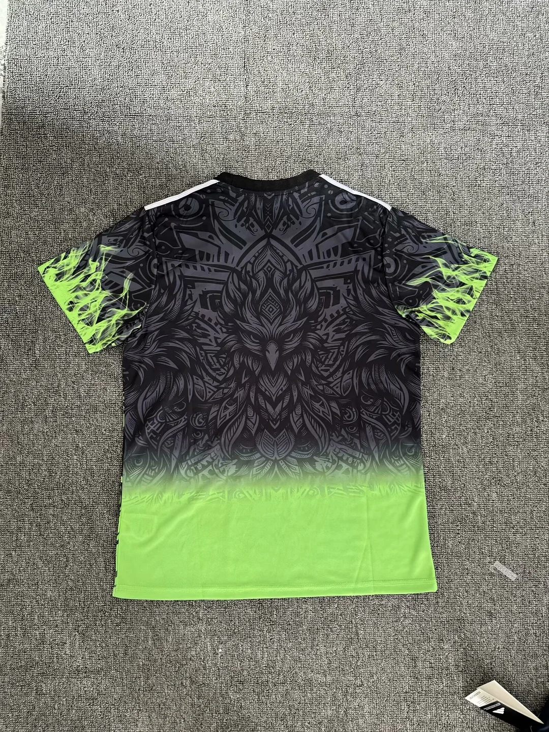 24/25 Liverpool Special Eidtion Green Football Shirt Thai Quality