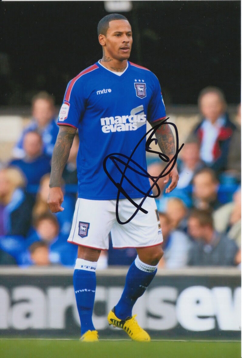 IPSWICH TOWN HAND SIGNED DJ CAMPBELL 6X4 Photo Poster painting 4.