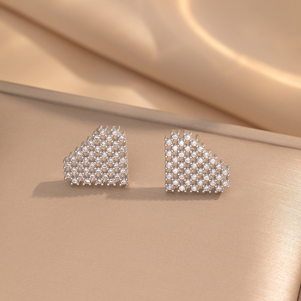 2 Pieces Moderate Luxury Flower Copper Diamond Inlay Stud Earrings