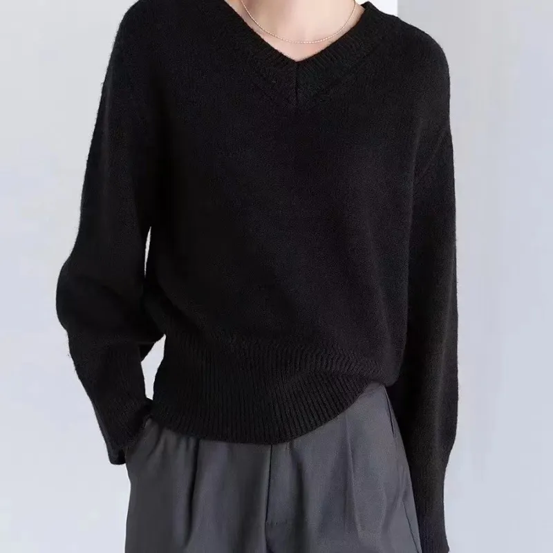 Brownm Brownm Temperament Gray V-Neck Knitted Shirt Women In Autumn To Hit The Bottom Of The High-End Feel Super Good-Looking Loose-Fitting Sweater Top