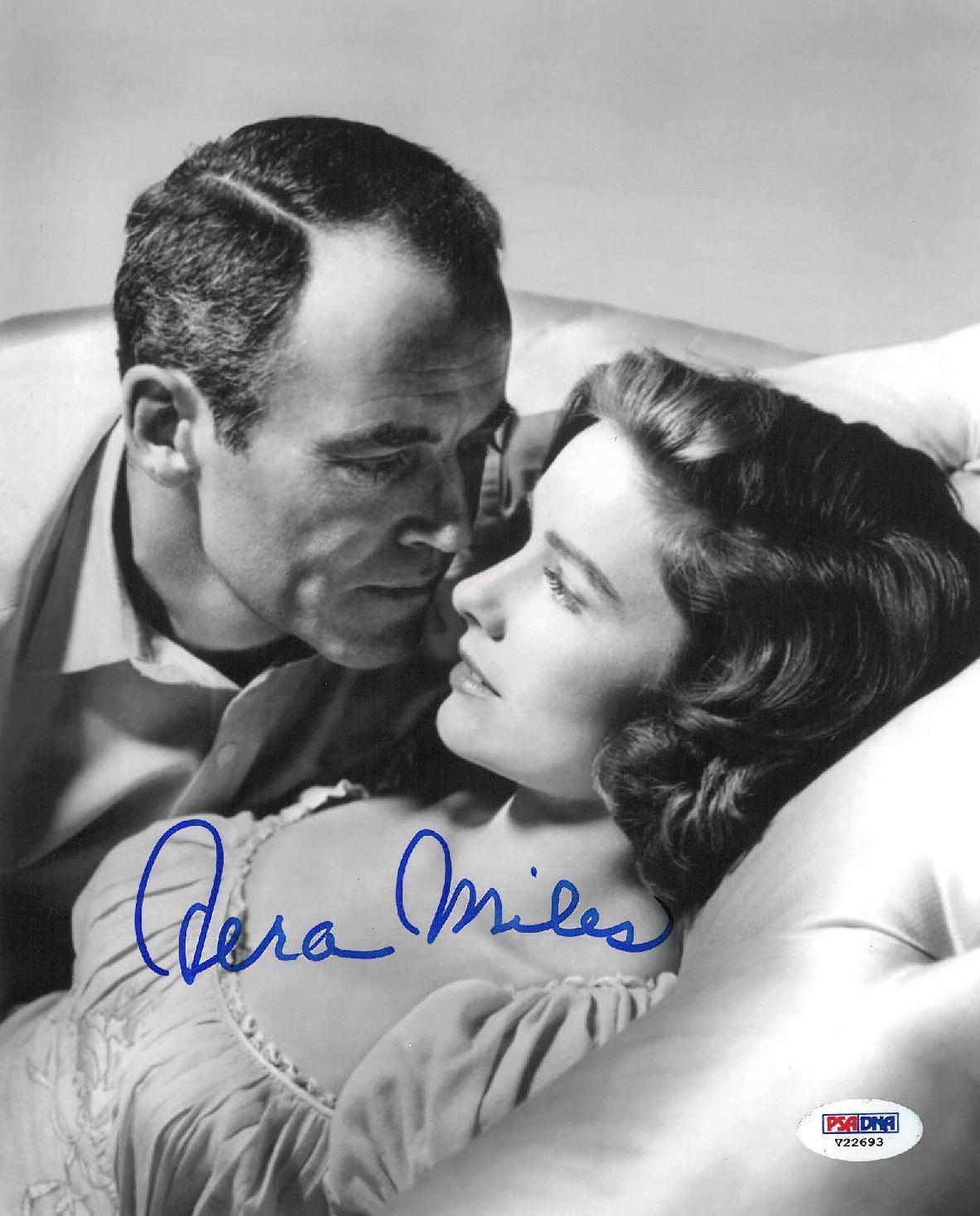 Vera Miles Signed Authentic Autographed 8x10 Photo Poster painting (PSA/DNA) #V22693