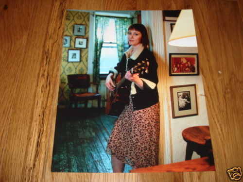 Suzanne Vega 8x10 Promo Photo Poster painting Color