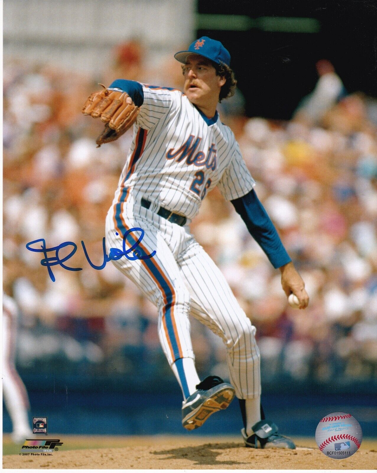 FRANK VIOLA NEW YORK METS ACTION SIGNED 8x10