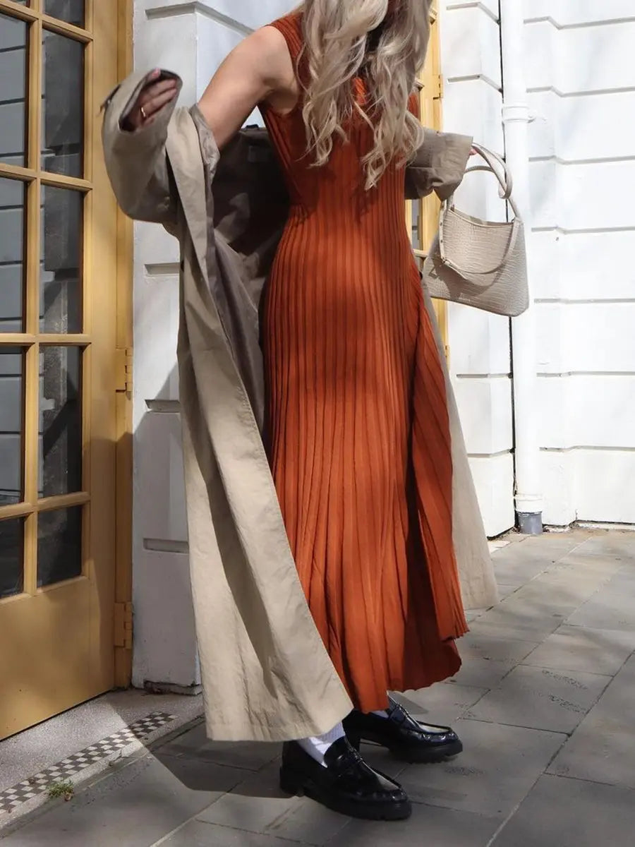 Round Neck Sleeveless Pleated Midi Dress