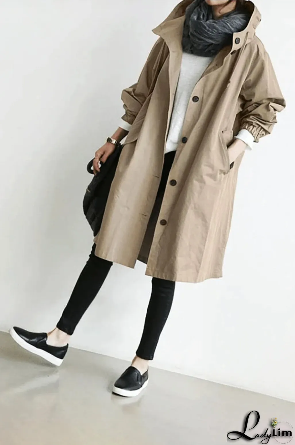 Fashionable and Minimalist general garment