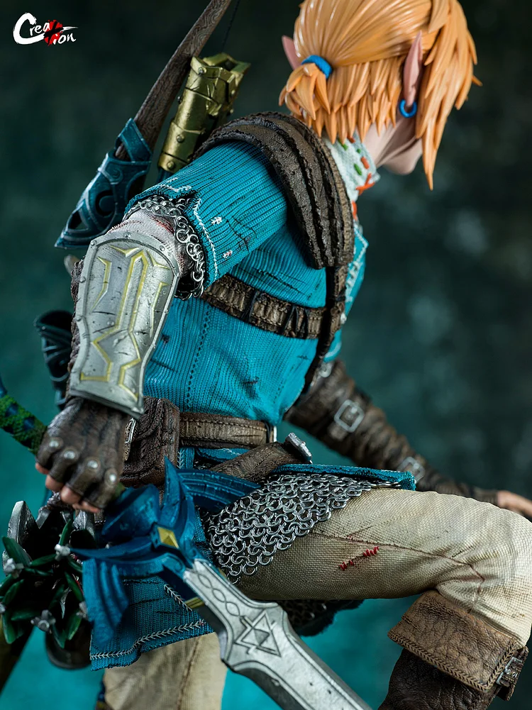 The Legend of Zelda Breath of the Wild Link Master Sword Figure Statue Toy  New