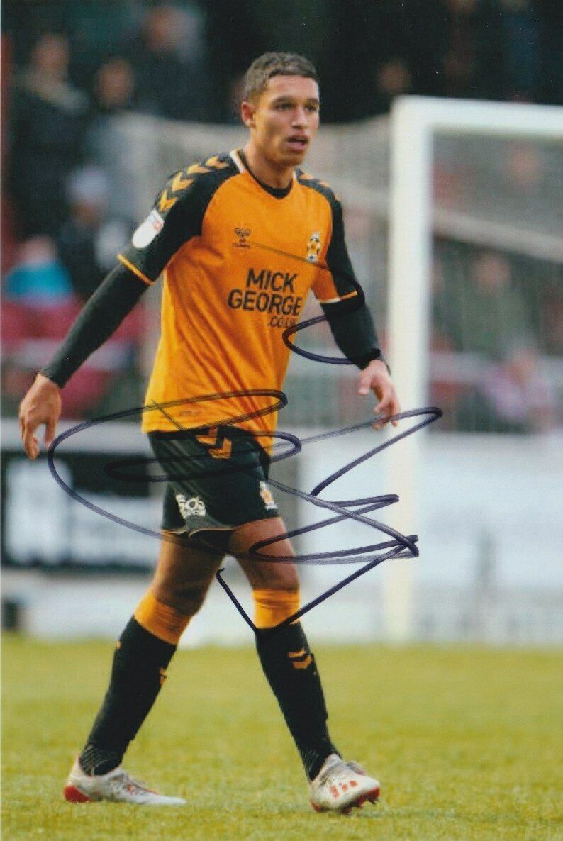 KYLE KNOYLE HAND SIGNED 6X4 Photo Poster painting - CAMBRIDGE UNITED - FOOTBALL AUTOGRAPH 6